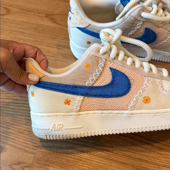 Men’s Nike Air Forces - Picture 5 of 13